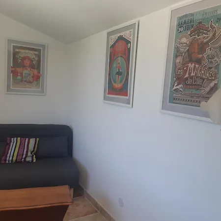 Apartment T2 Piscine Proche Carqueiranne